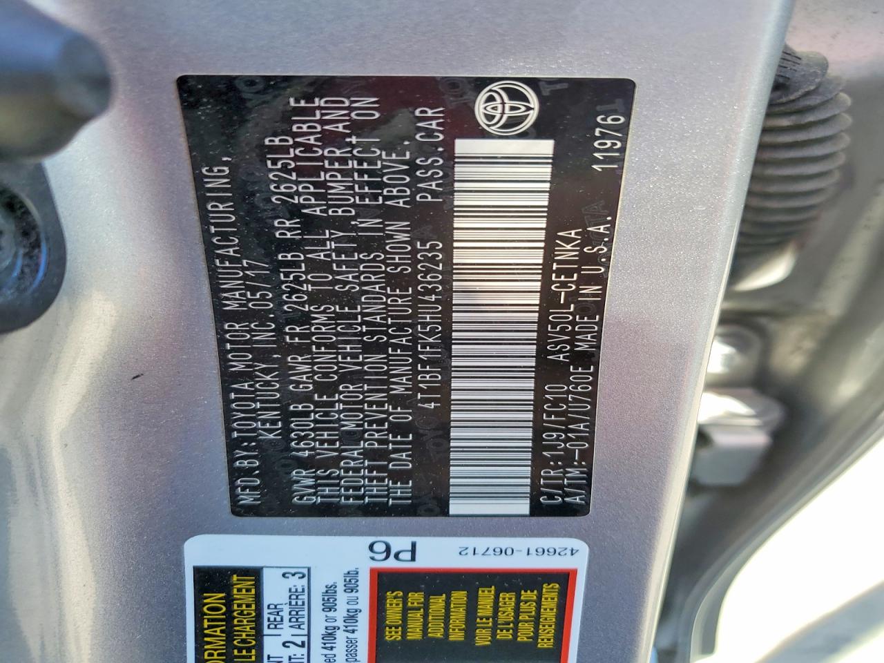 2017 TOYOTA CAMRY LE photo 37