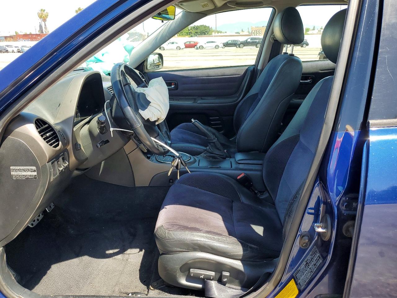 2001 LEXUS IS 300 photo 7