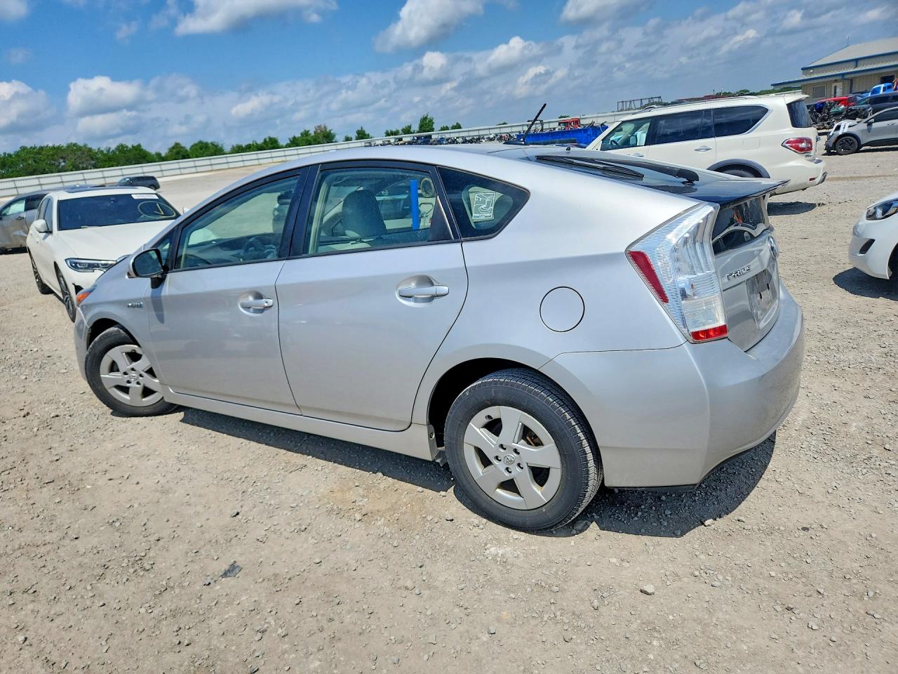 2010 TOYOTA PRIUS II photo 3