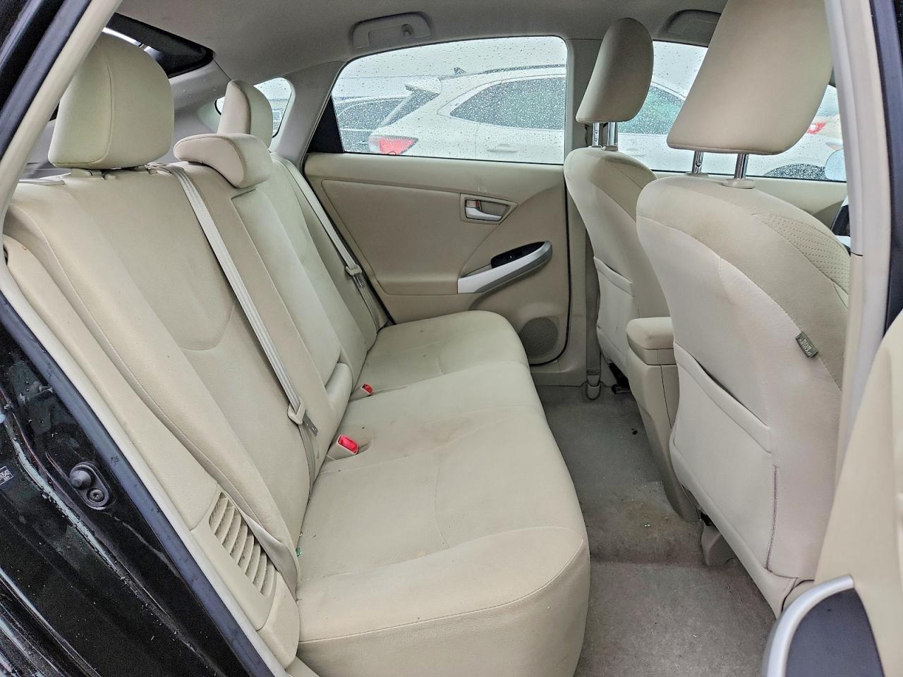 2011 TOYOTA PRIUS TWO photo 28