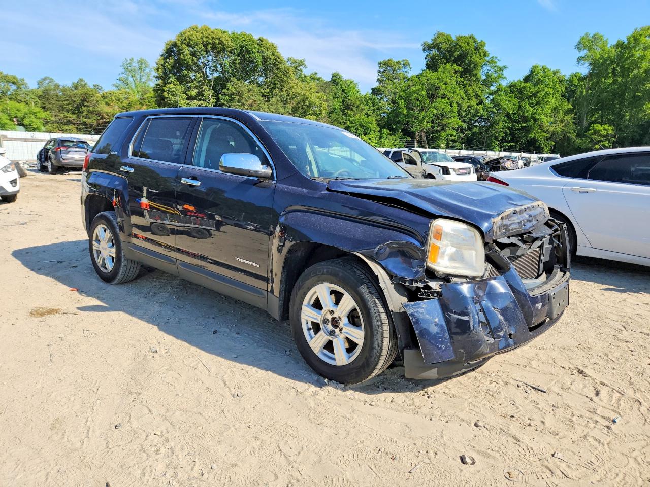 2015 GMC TERRAIN SLE photo 4