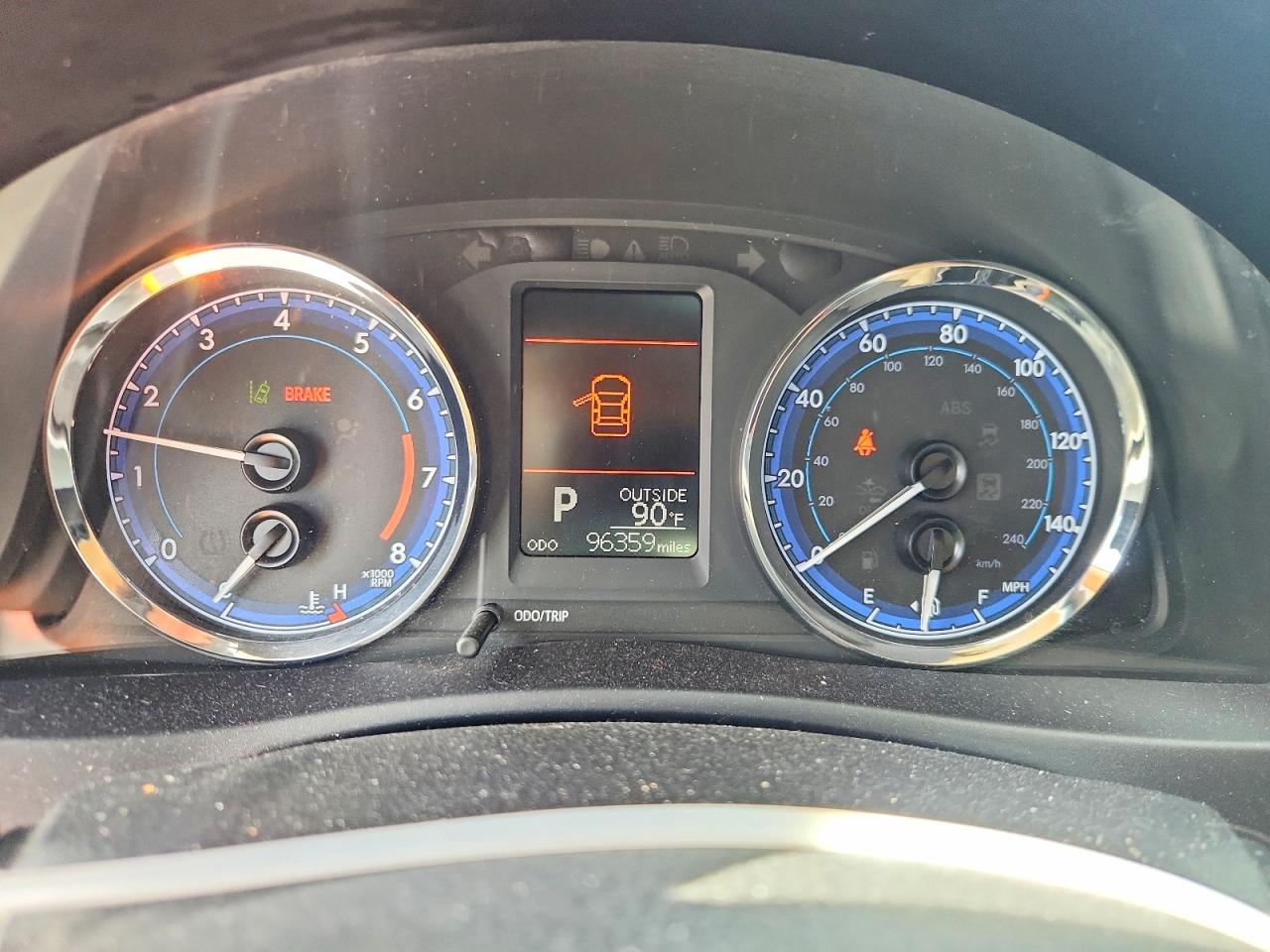 2018 TOYOTA COROLLA LE photo 17