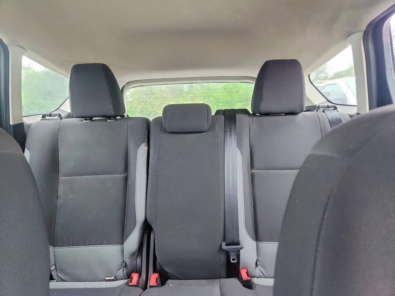 2016 FORD ESCAPE S photo 19