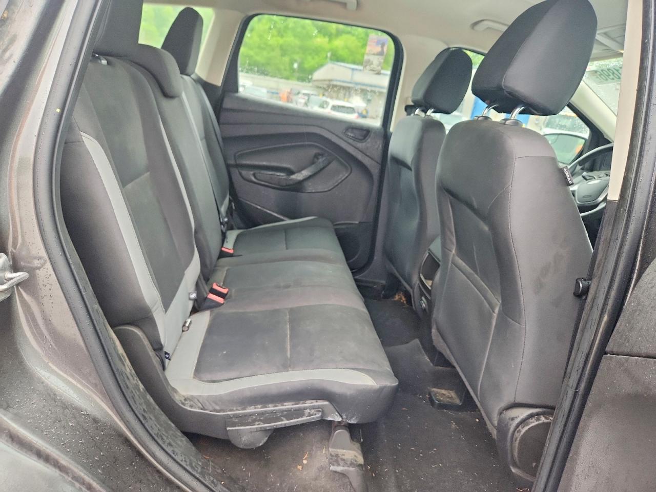 2016 FORD ESCAPE S photo 21
