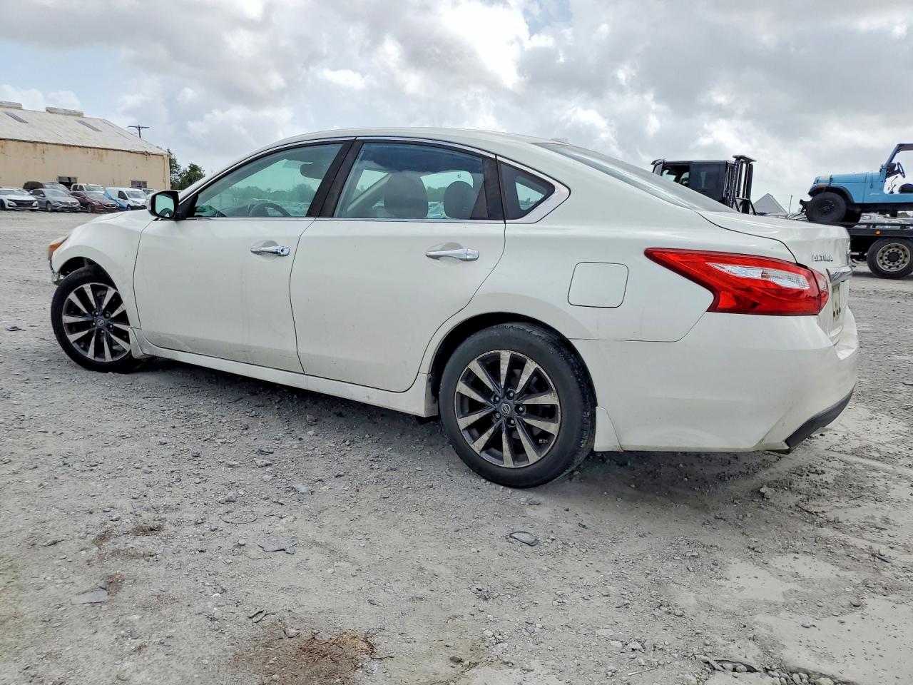 2017 NISSAN ALTIMA 2.5 SL photo 3