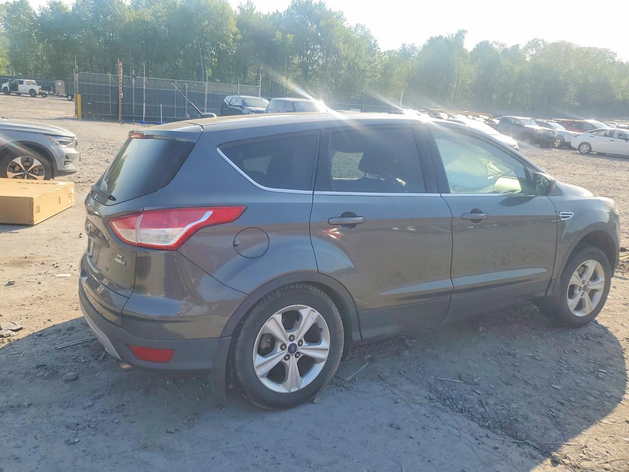 2016 FORD ESCAPE SE photo 5