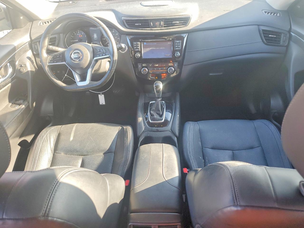 2017 NISSAN ROGUE SL photo 15