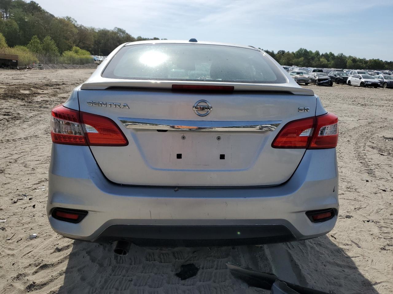 2016 NISSAN SENTRA S photo 11