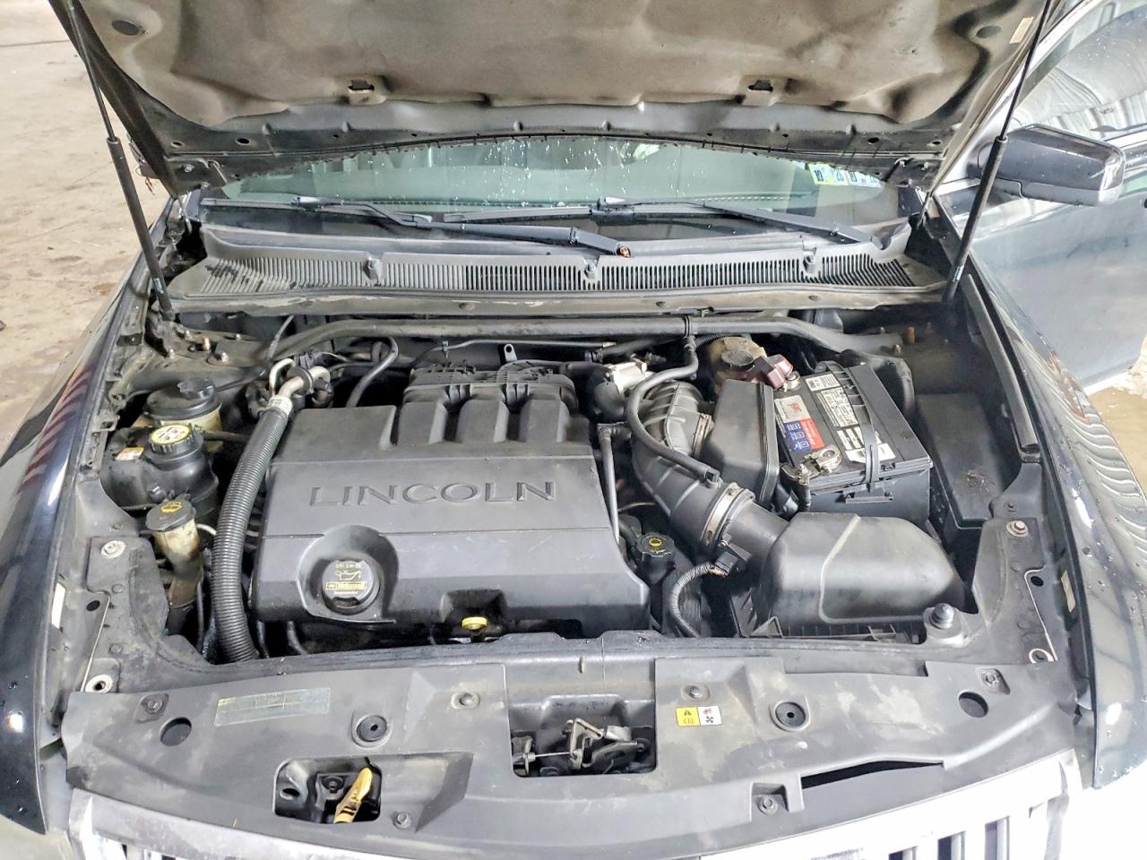 2009 LINCOLN MKS photo 21