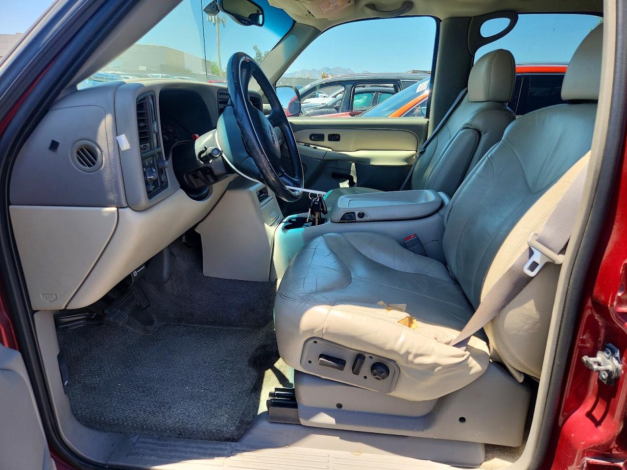 2002 GMC YUKON photo 19