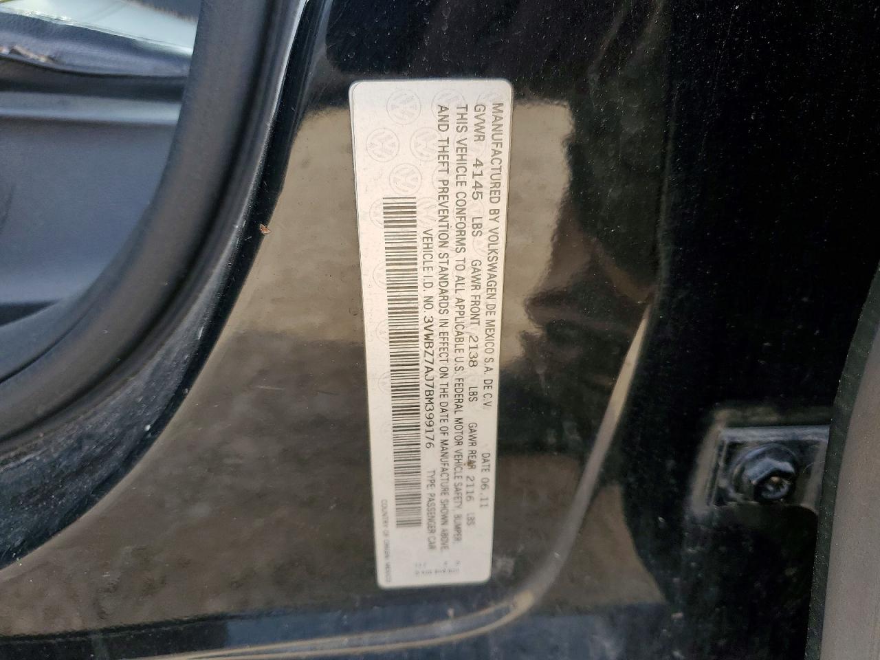 2011 VOLKSWAGEN JETTA SE photo 12