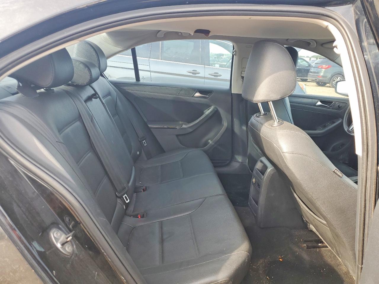 2011 VOLKSWAGEN JETTA SE photo 10