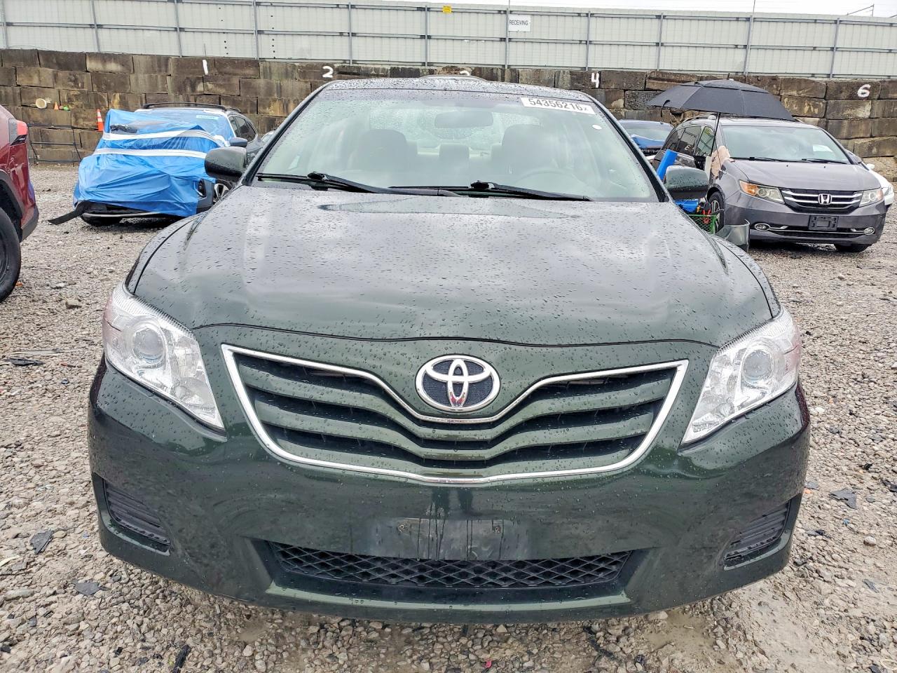 2011 TOYOTA CAMRY LE photo 9