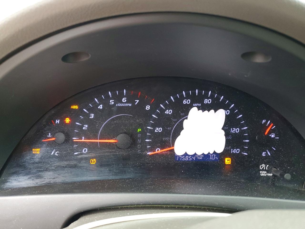 2011 TOYOTA CAMRY LE photo 17