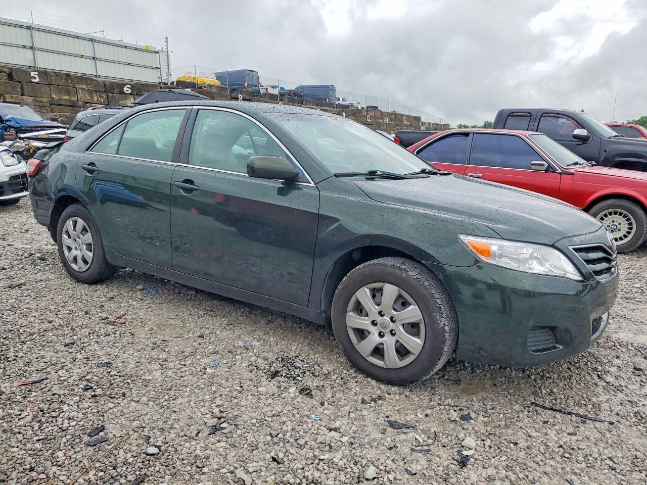 2011 TOYOTA CAMRY LE photo 7