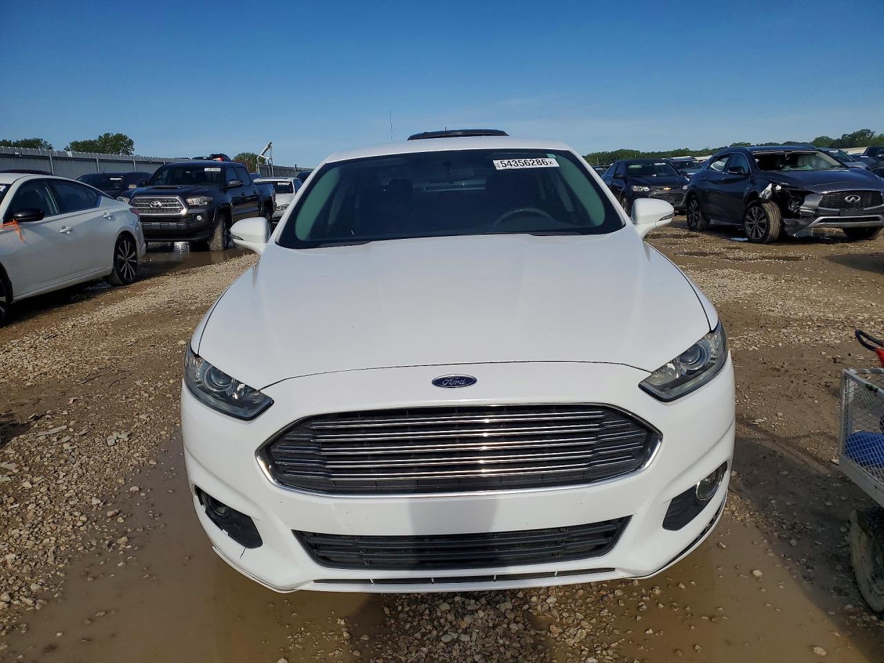 2014 FORD FUSION SE photo 13