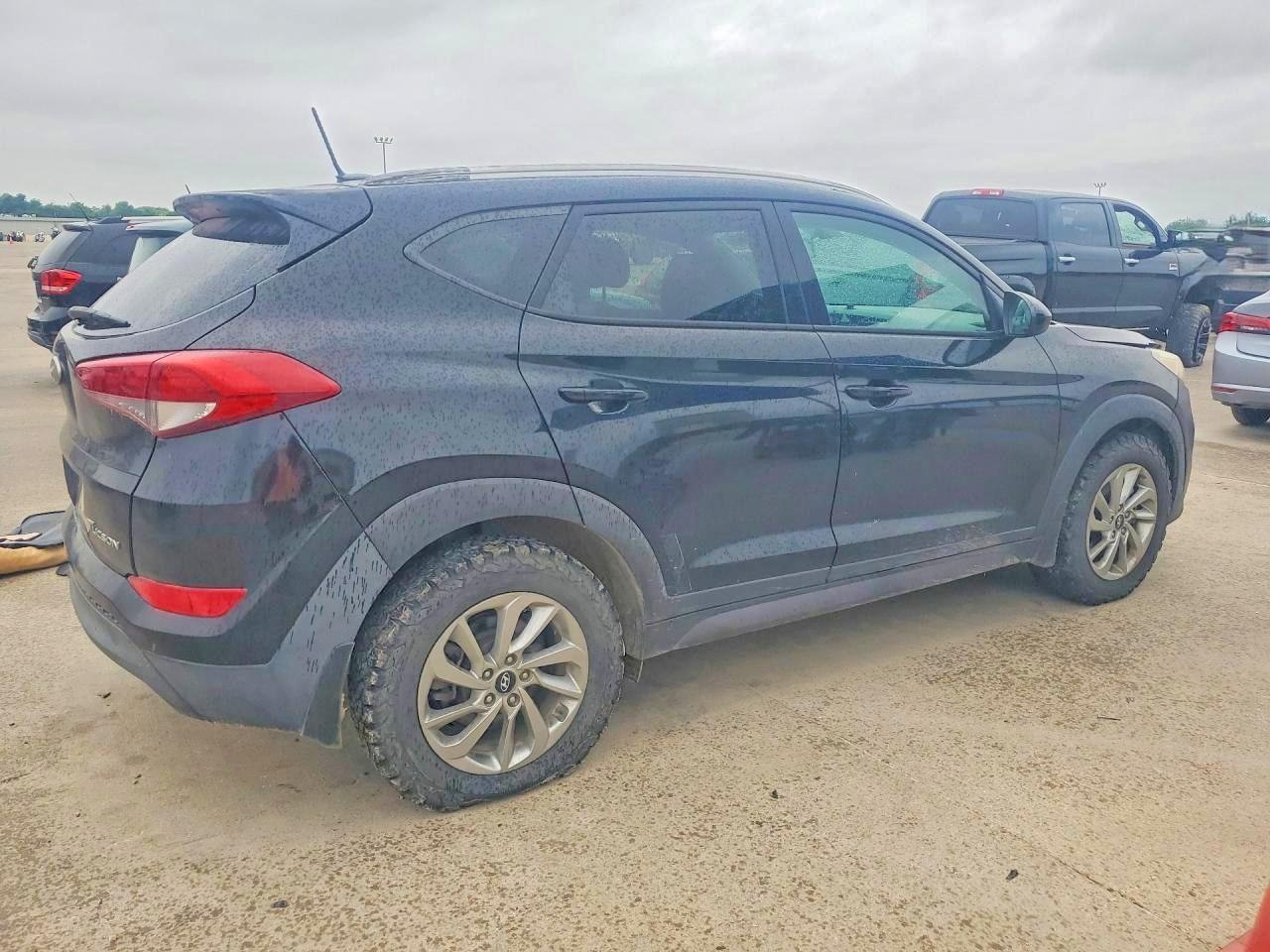 2016 HYUNDAI TUCSON photo 7