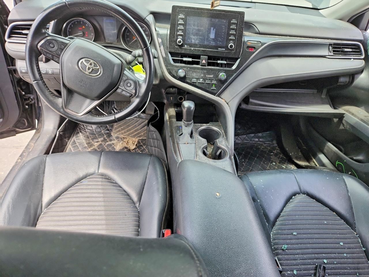 2021 TOYOTA CAMRY SE photo 15