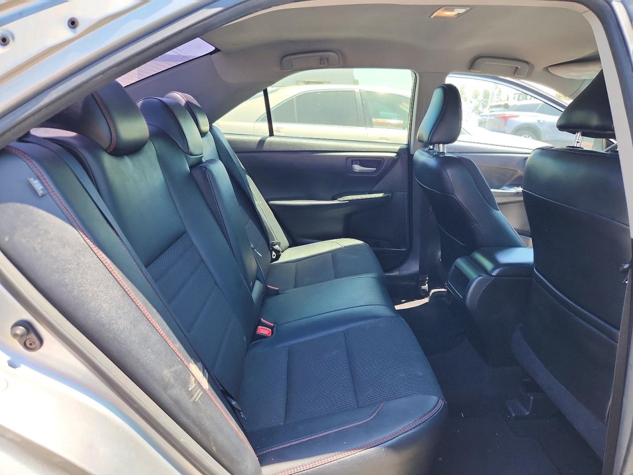 2017 TOYOTA CAMRY LE photo 19