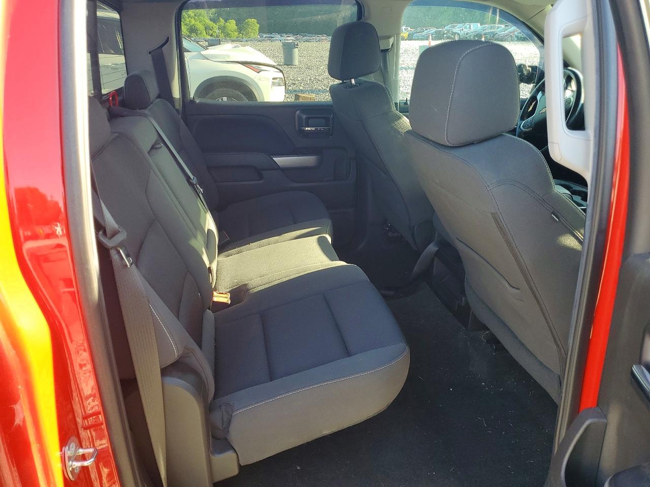 2018 CHEVROLET SILVERADO K1500 LT photo 19