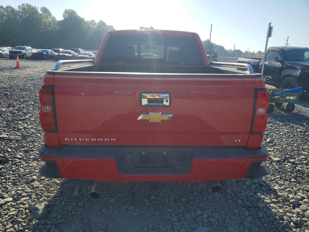 2018 CHEVROLET SILVERADO K1500 LT photo 11