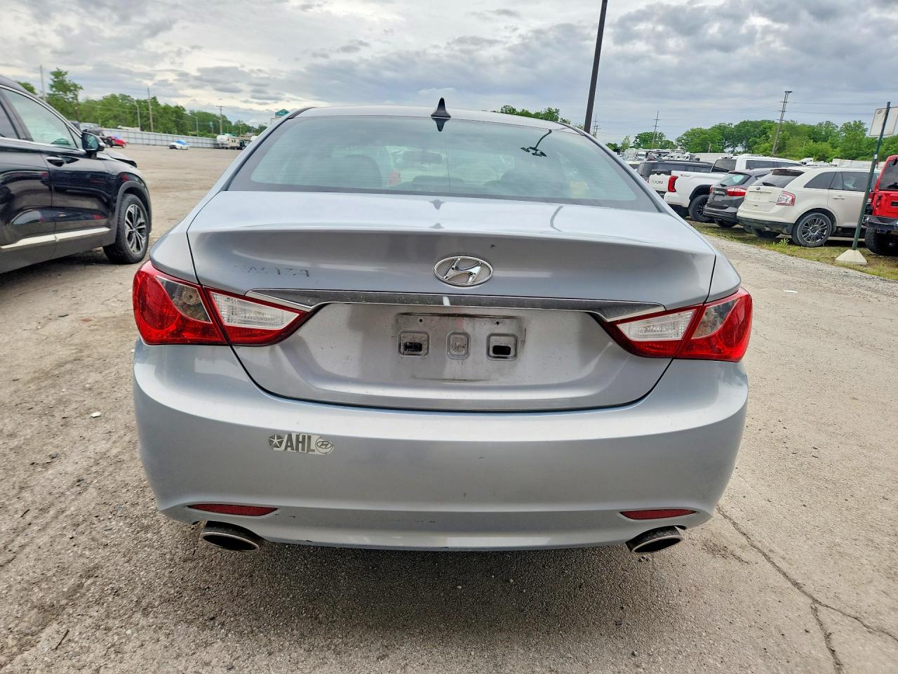 2011 HYUNDAI SONATA SE photo 6
