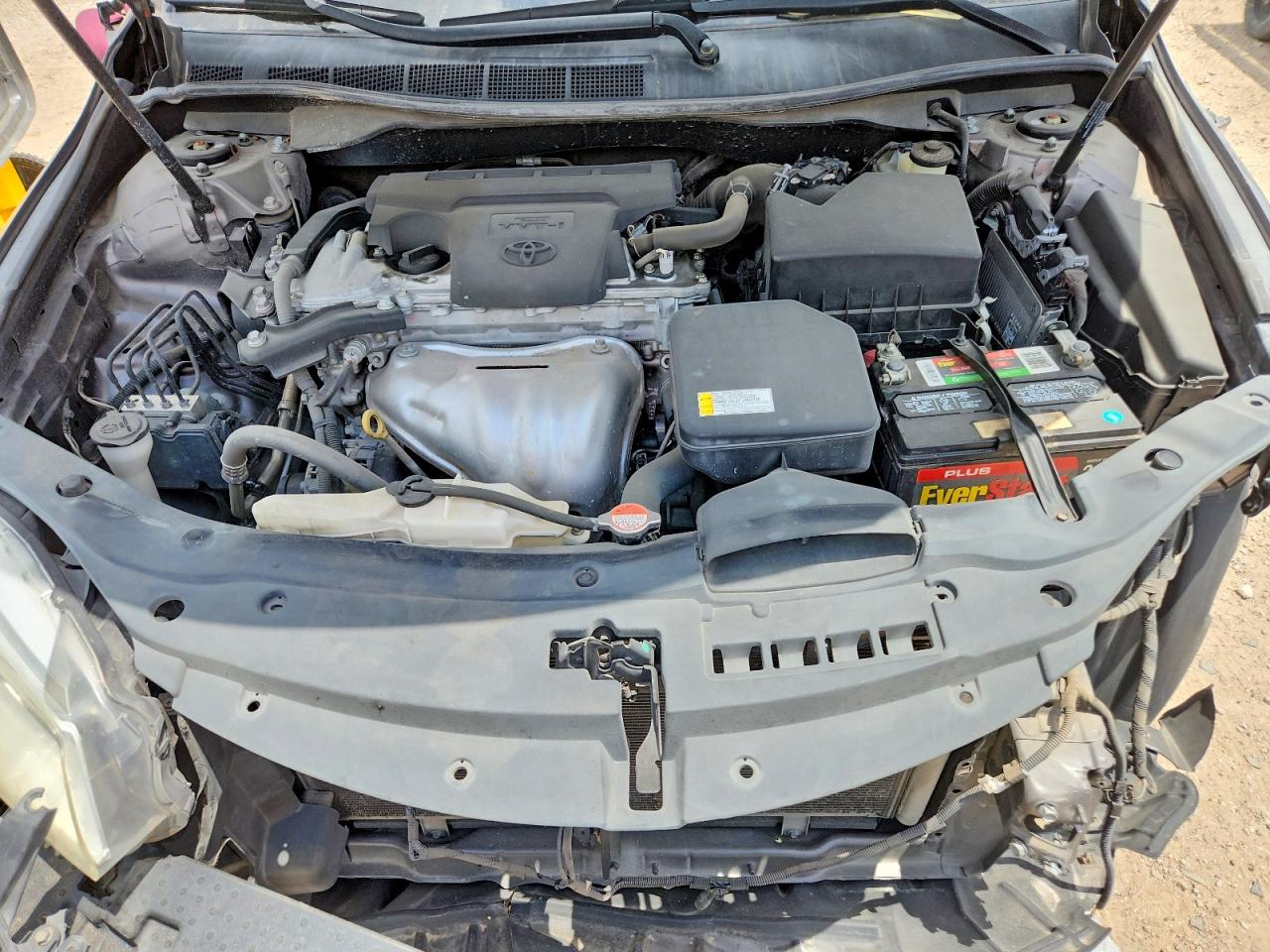 2016 TOYOTA CAMRY LE photo 21