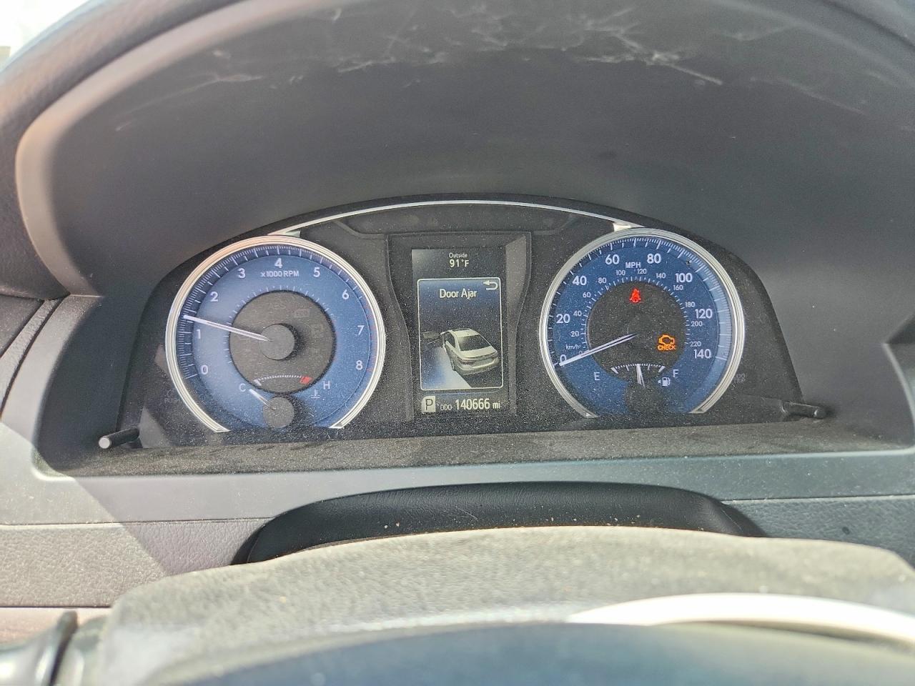 2016 TOYOTA CAMRY LE photo 17