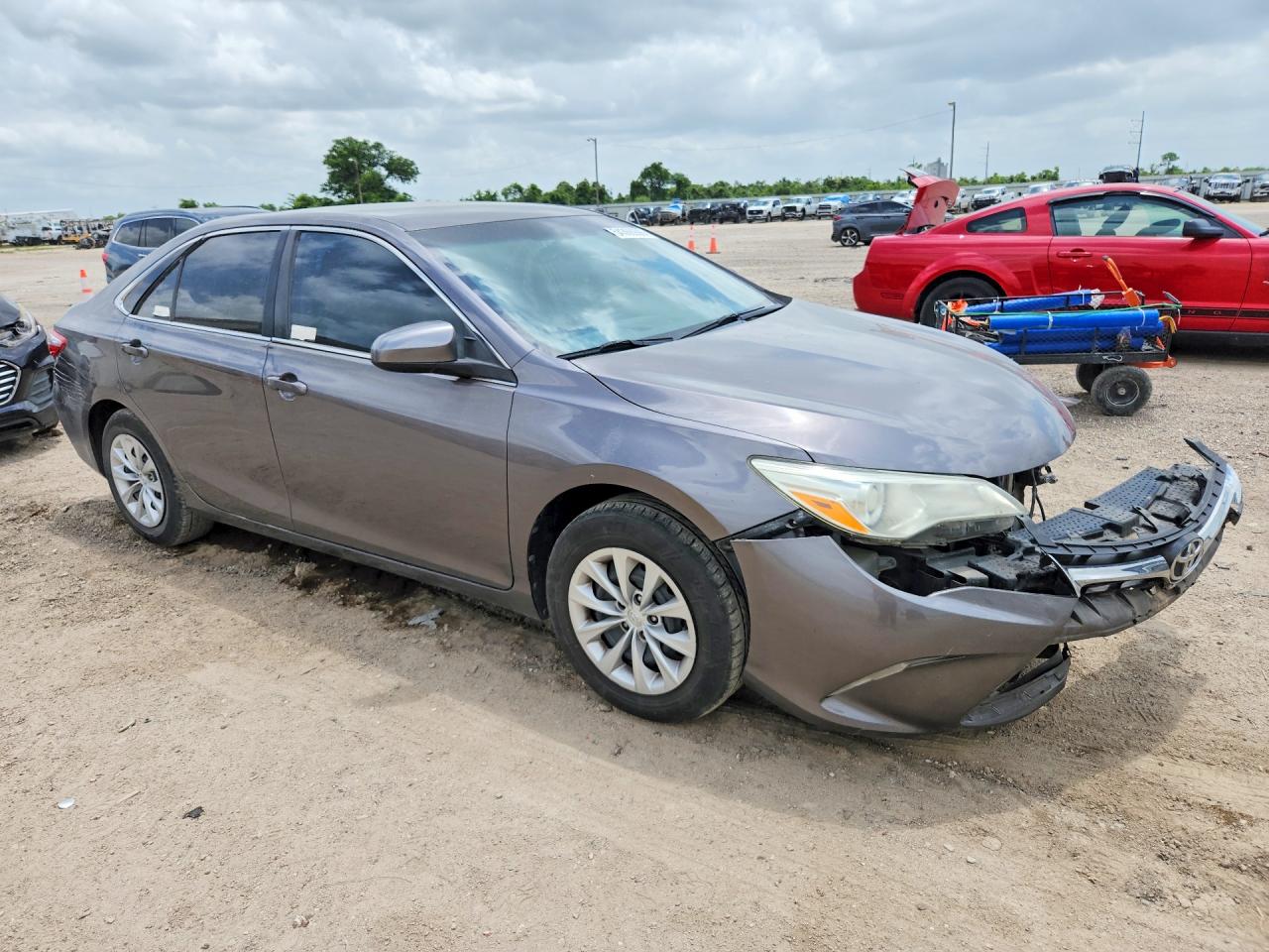 2016 TOYOTA CAMRY LE photo 7