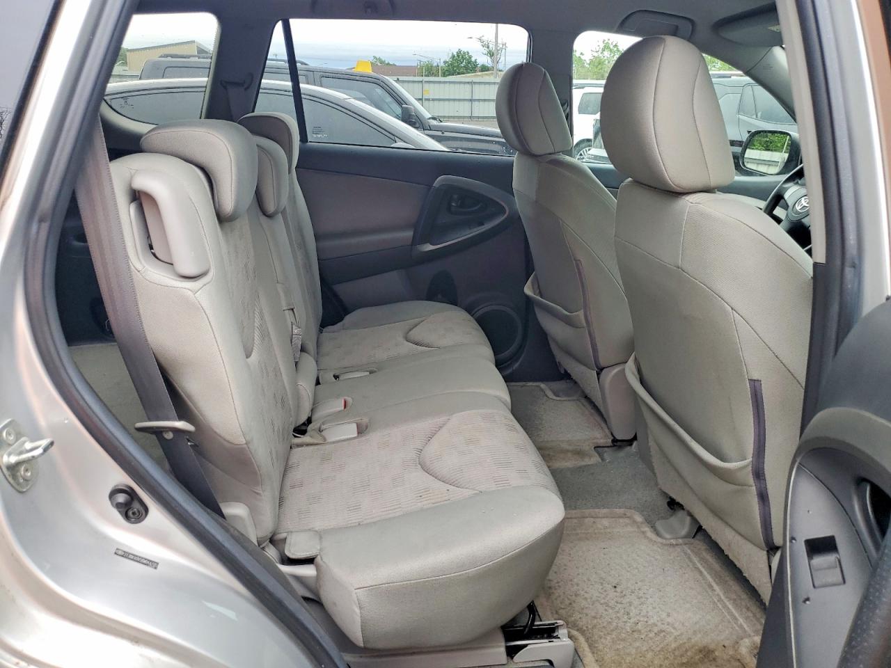 2011 TOYOTA RAV4 BASE photo 21