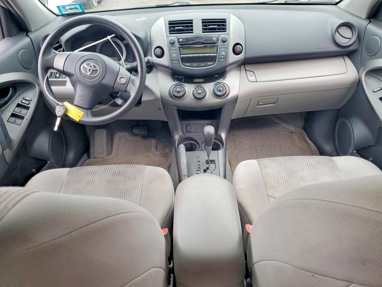 2011 TOYOTA RAV4 BASE photo 15