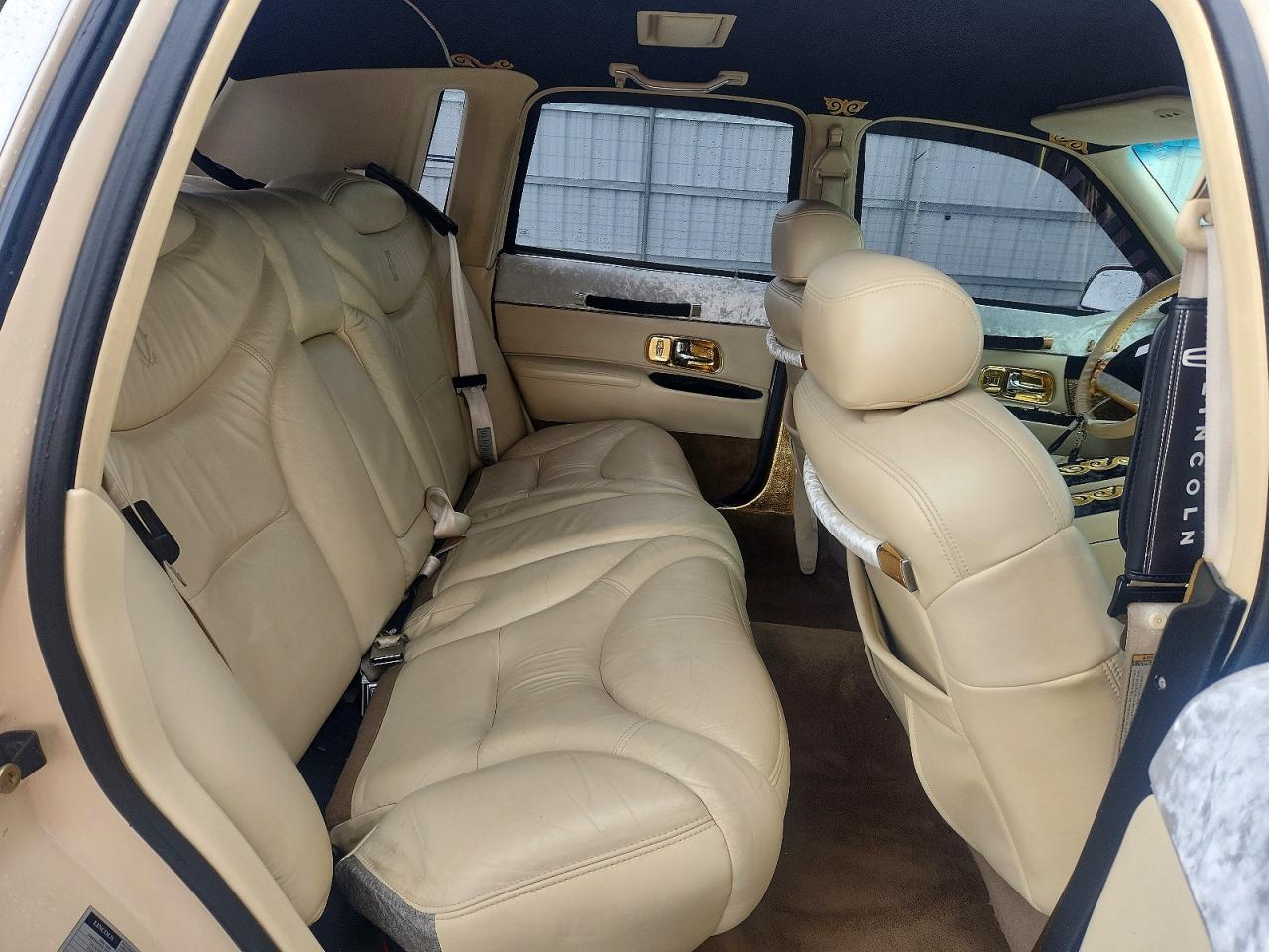 1997 LINCOLN TOWN CAR CARTIER photo 19
