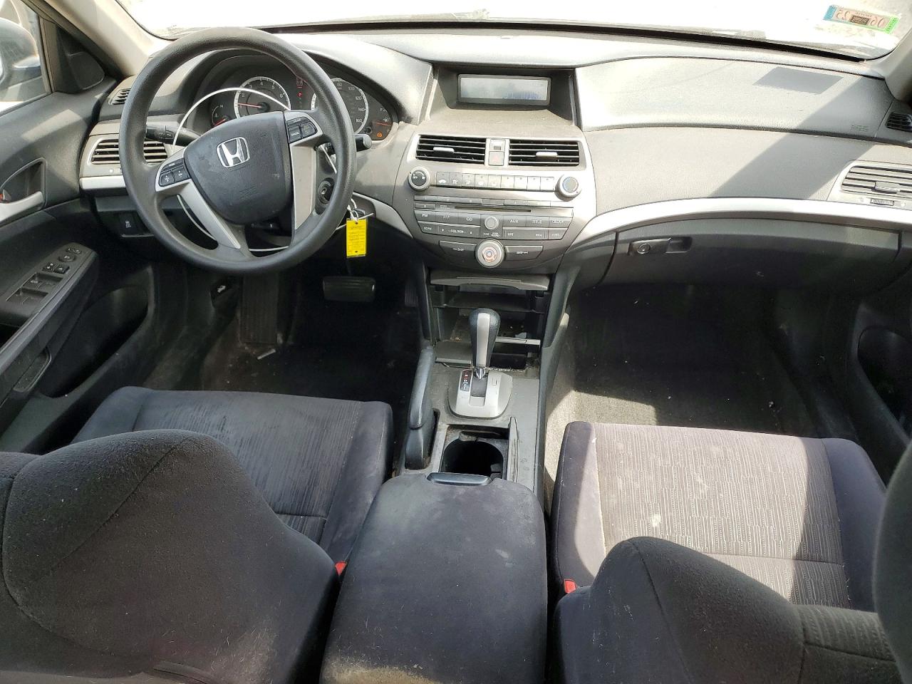 2011 HONDA ACCORD LX photo 8