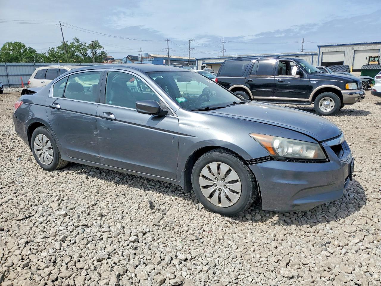 2011 HONDA ACCORD LX photo 4