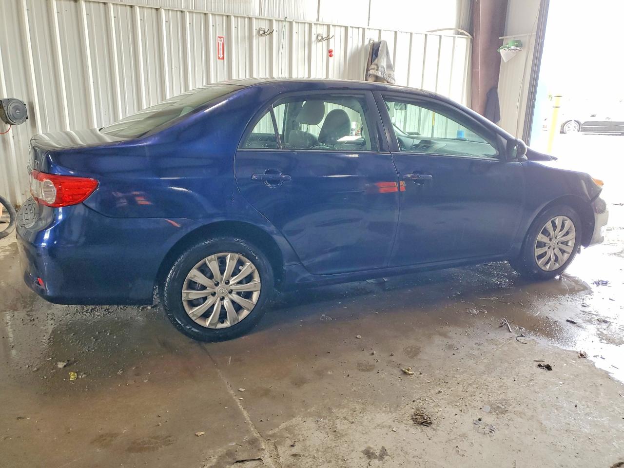 2012 TOYOTA COROLLA LE photo 5