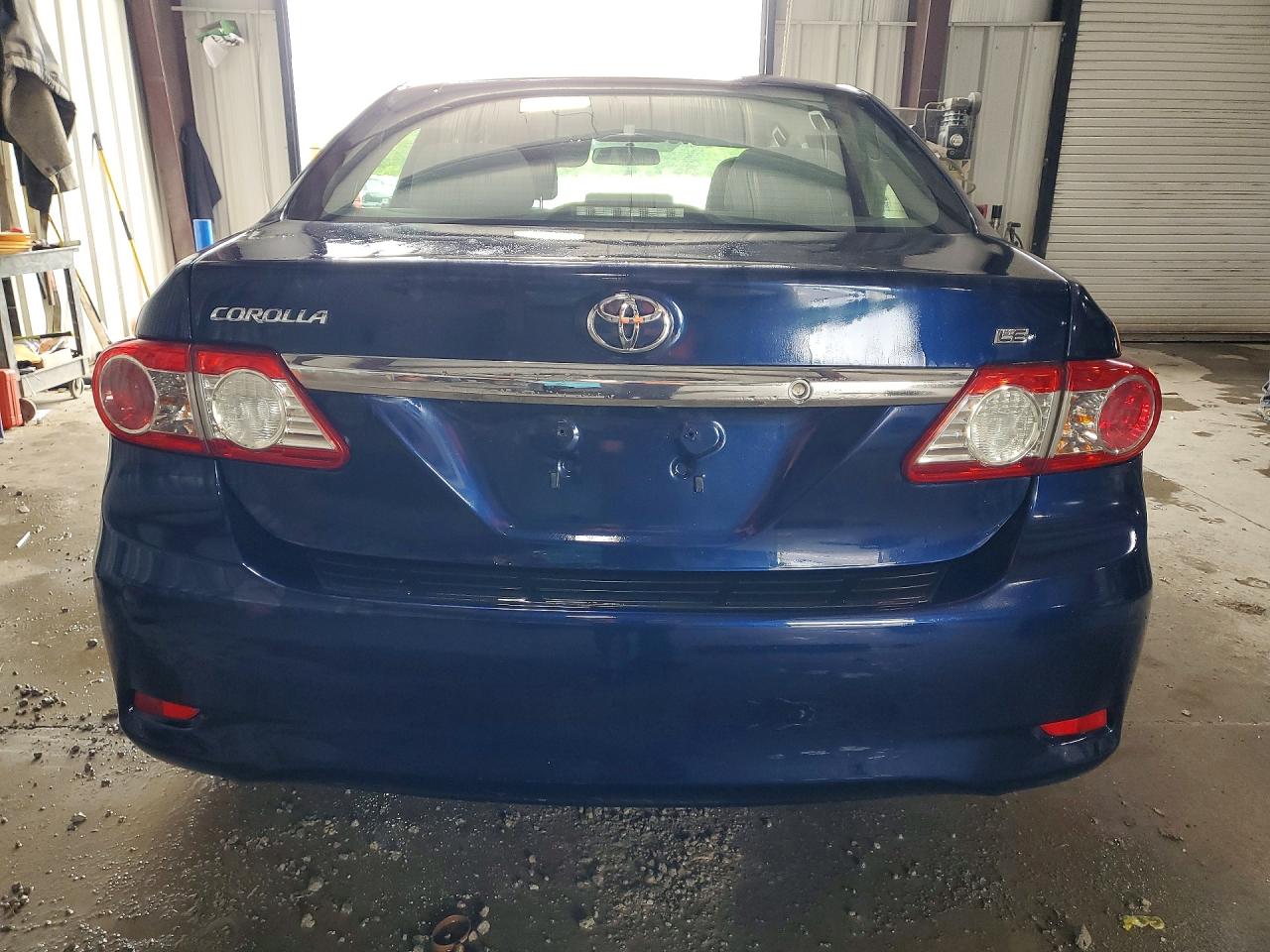 2012 TOYOTA COROLLA LE photo 11