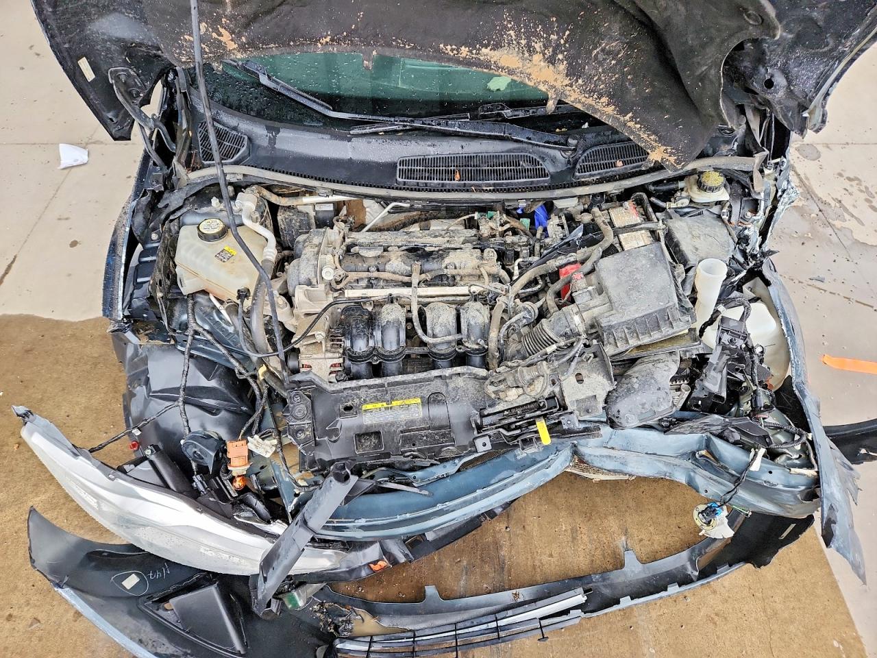 2011 FORD FIESTA SE photo 11