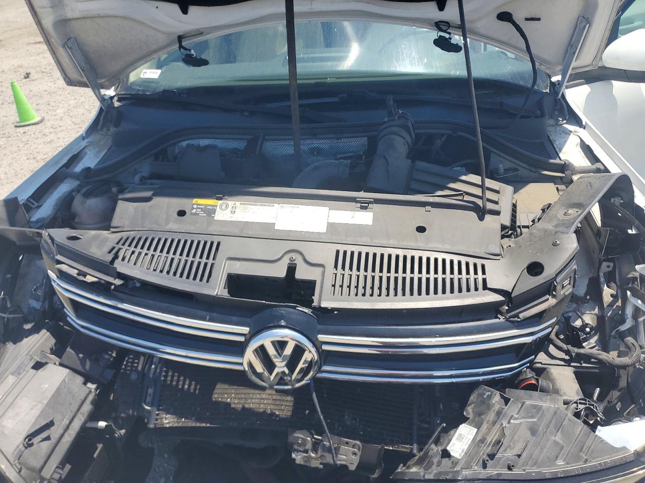 2017 VOLKSWAGEN TIGUAN S photo 12