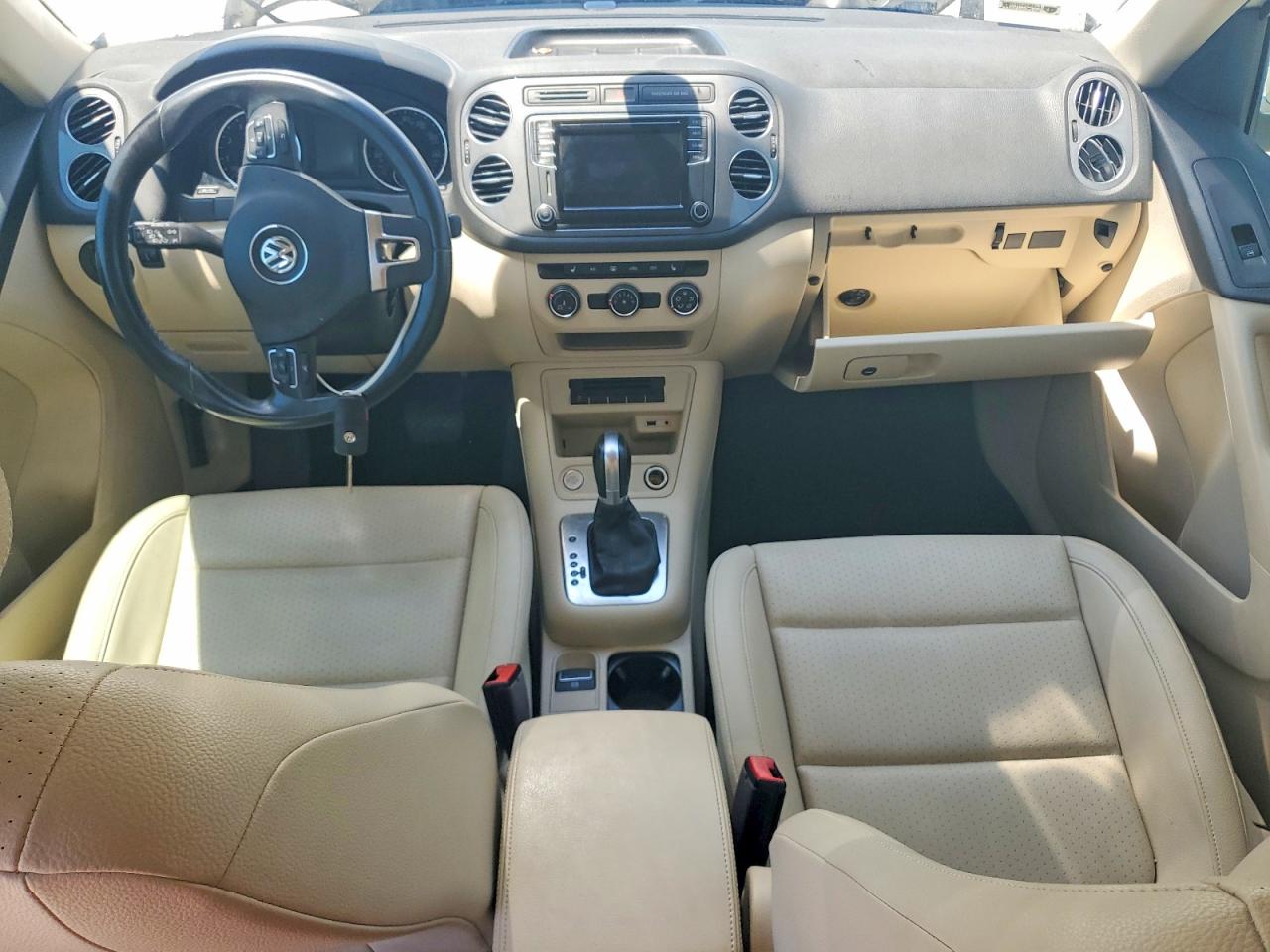 2017 VOLKSWAGEN TIGUAN S photo 8