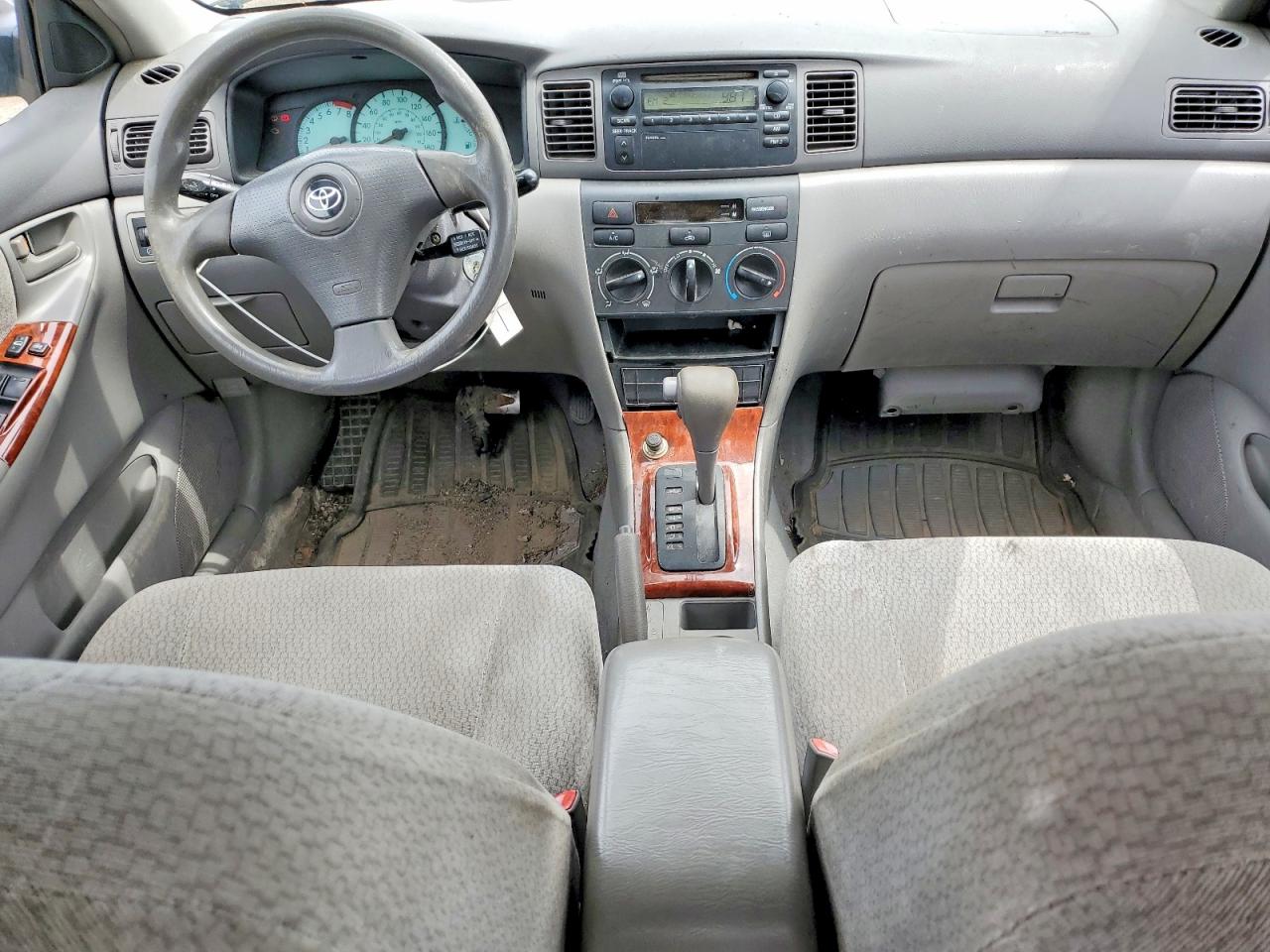 2004 TOYOTA COROLLA CE photo 15