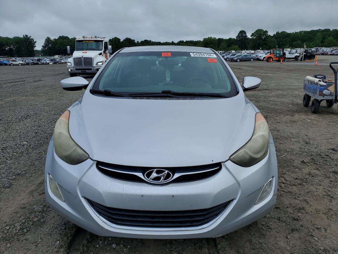 2013 HYUNDAI ELANTRA GLS photo 9