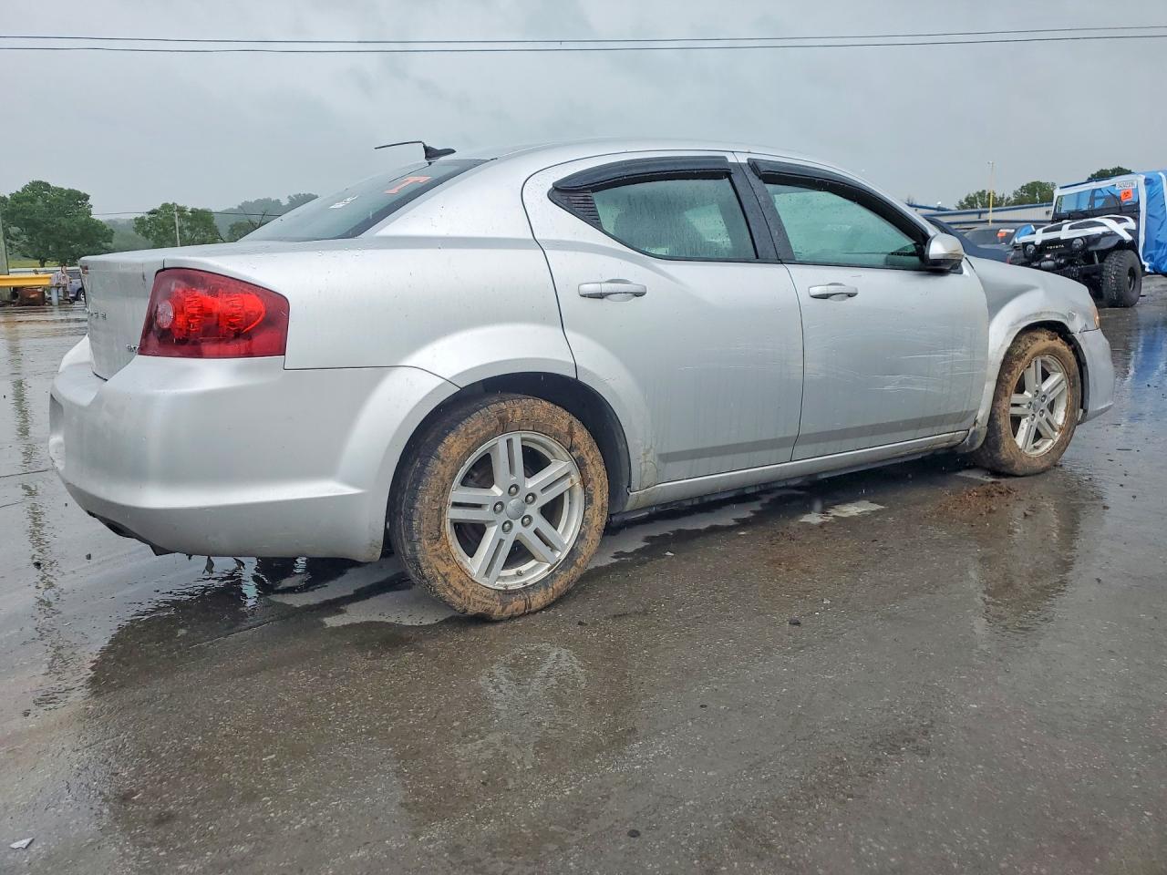 2012 DODGE AVENGER SXT photo 5
