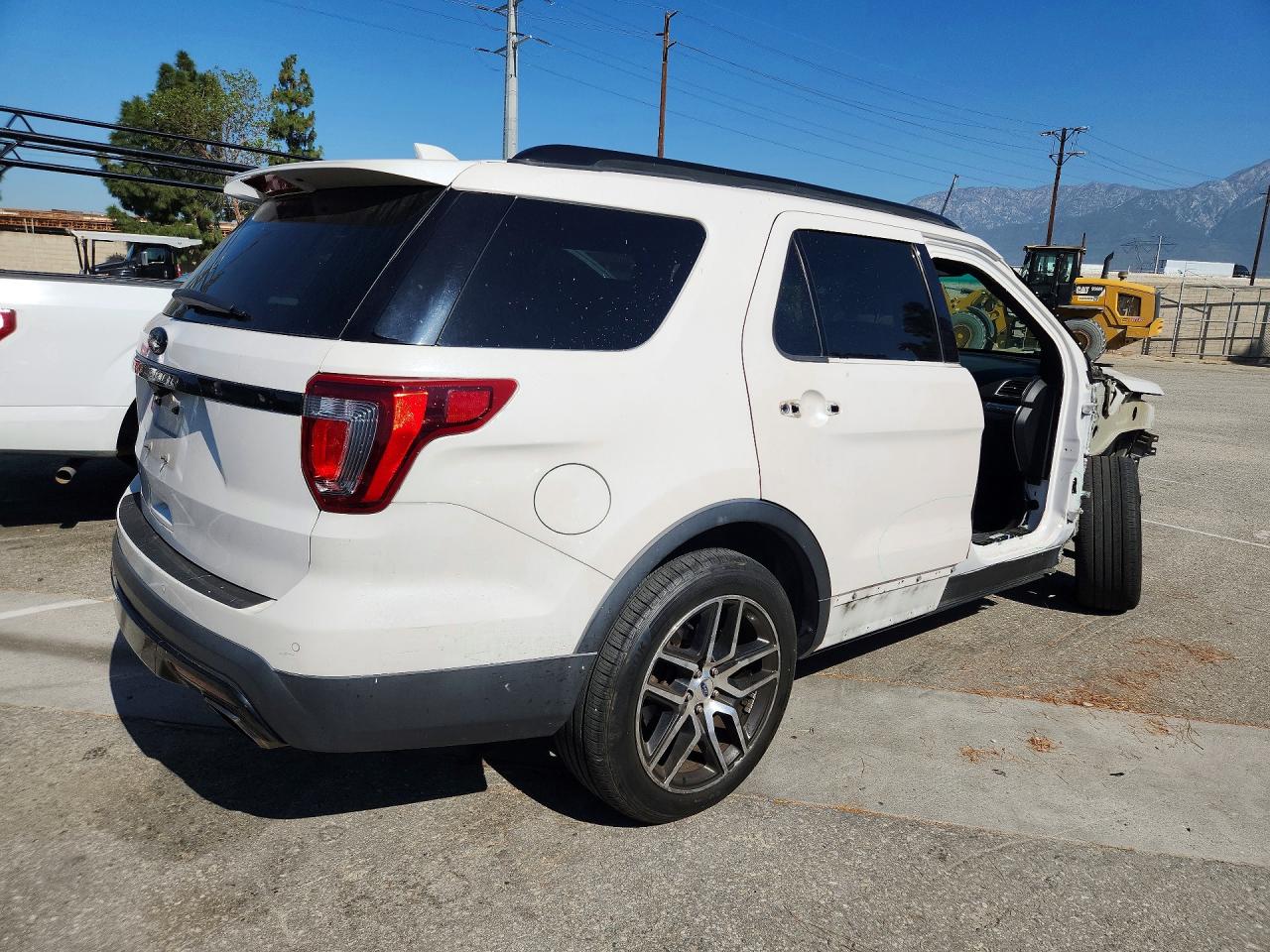 2017 FORD EXPLORER SPORT photo 3