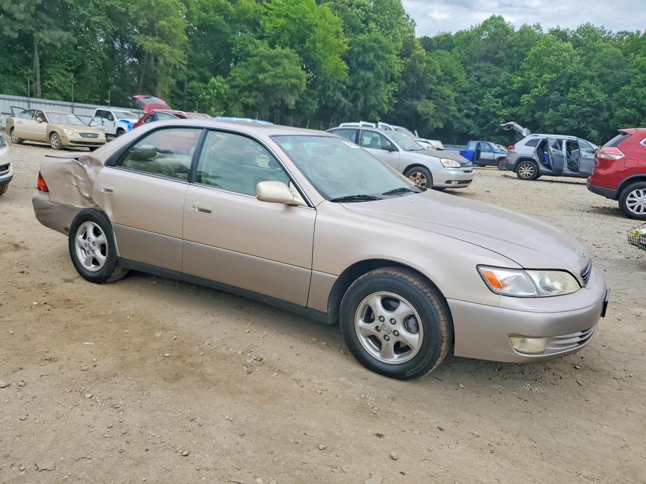 1999 LEXUS ES 300 photo 10