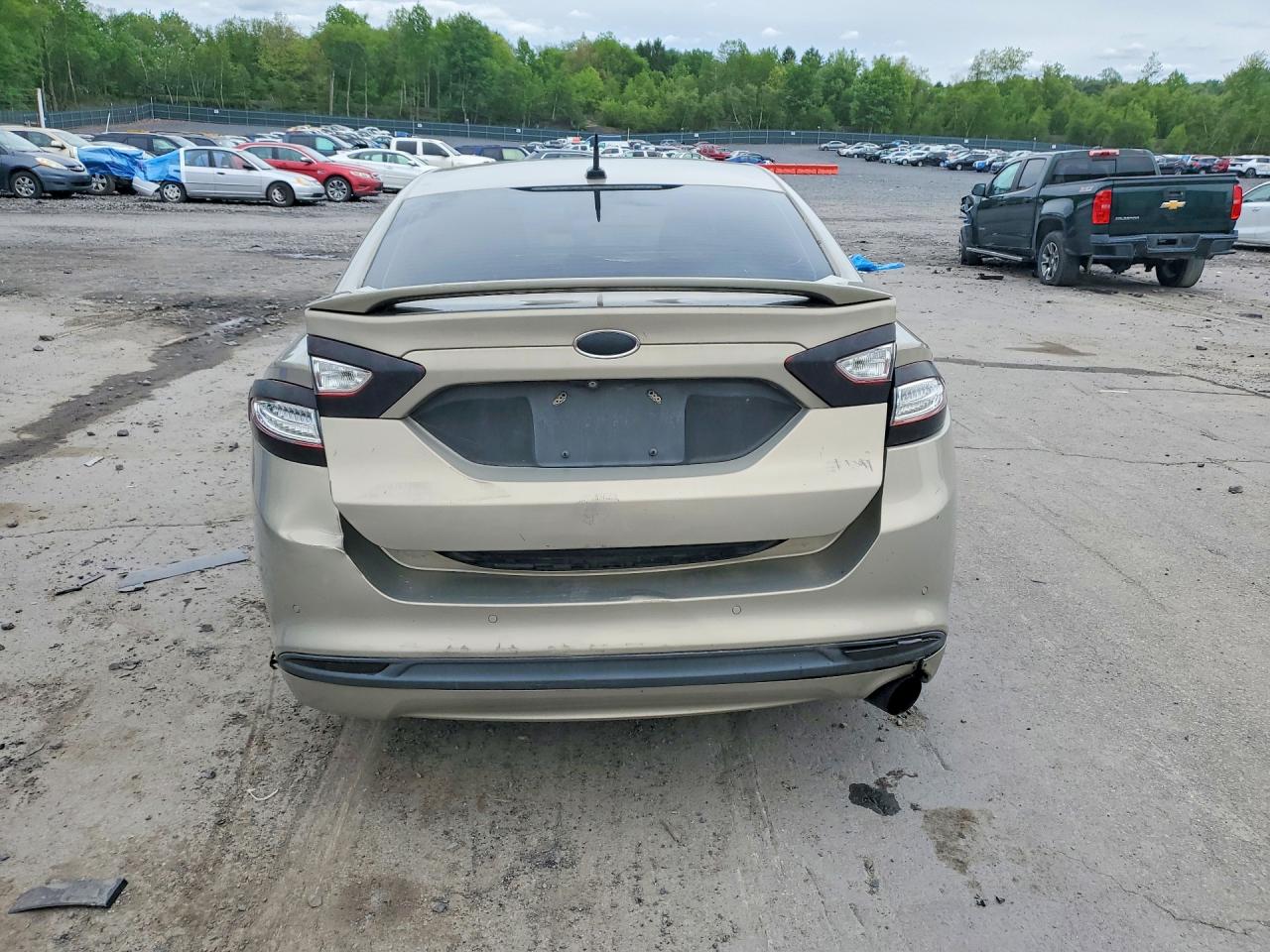 2015 FORD FUSION SE photo 11