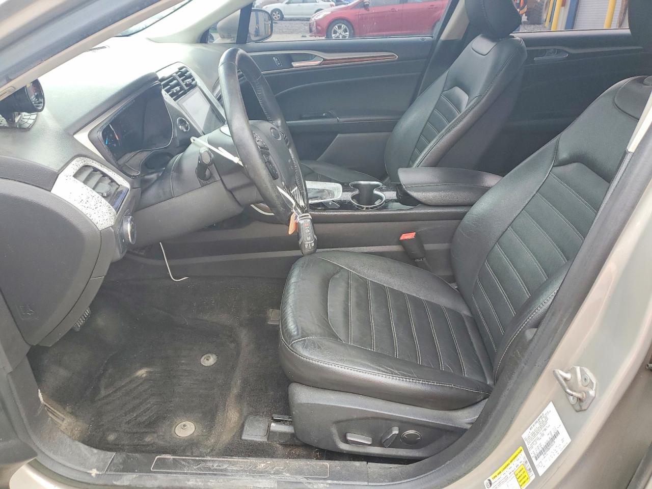2015 FORD FUSION SE photo 13