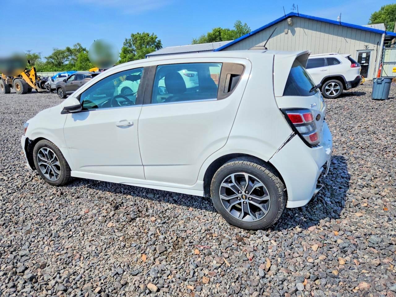 2017 CHEVROLET SONIC LT photo 2