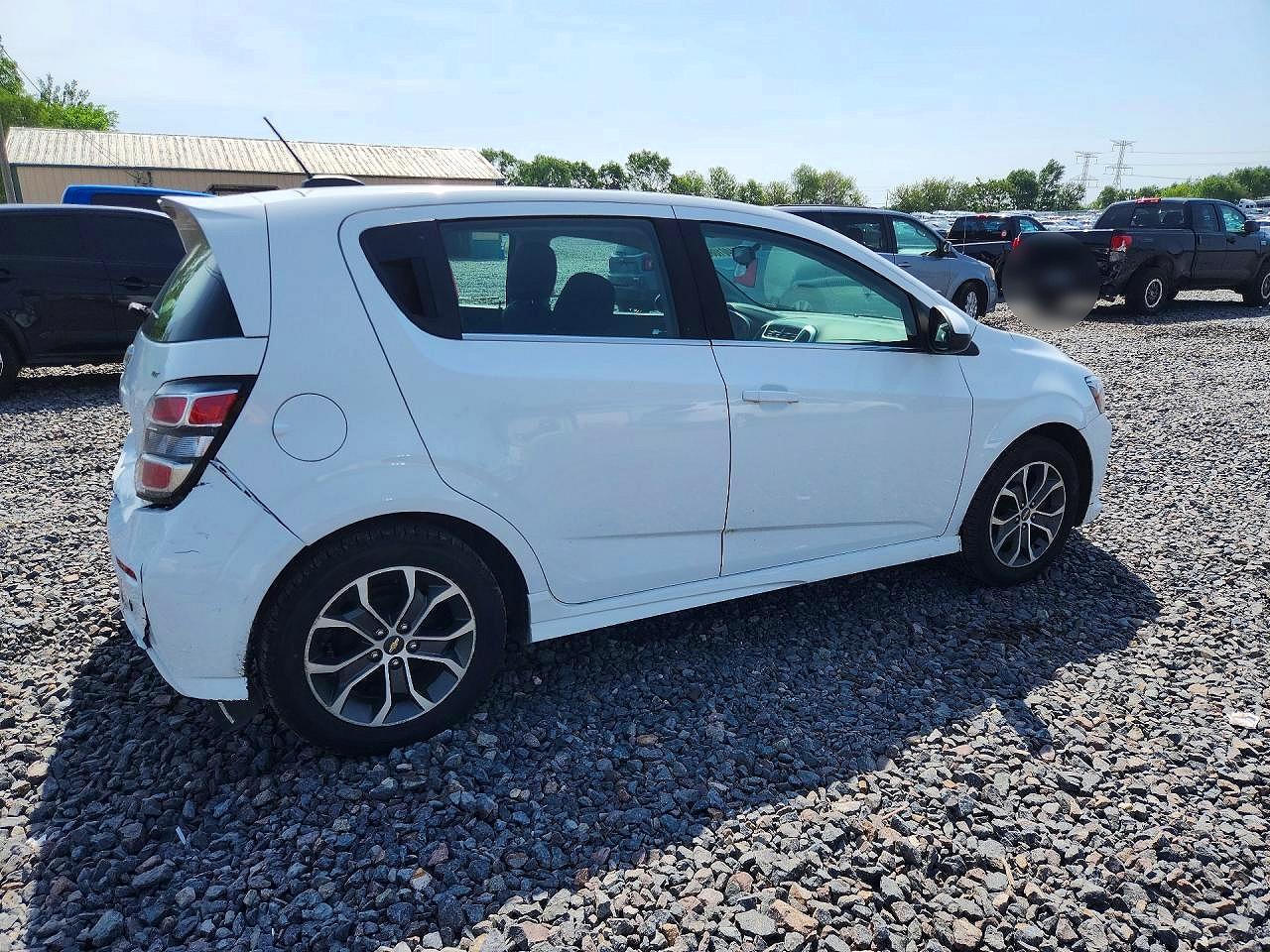 2017 CHEVROLET SONIC LT photo 3