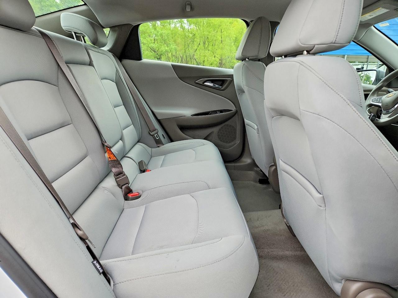 2017 CHEVROLET MALIBU LS photo 10