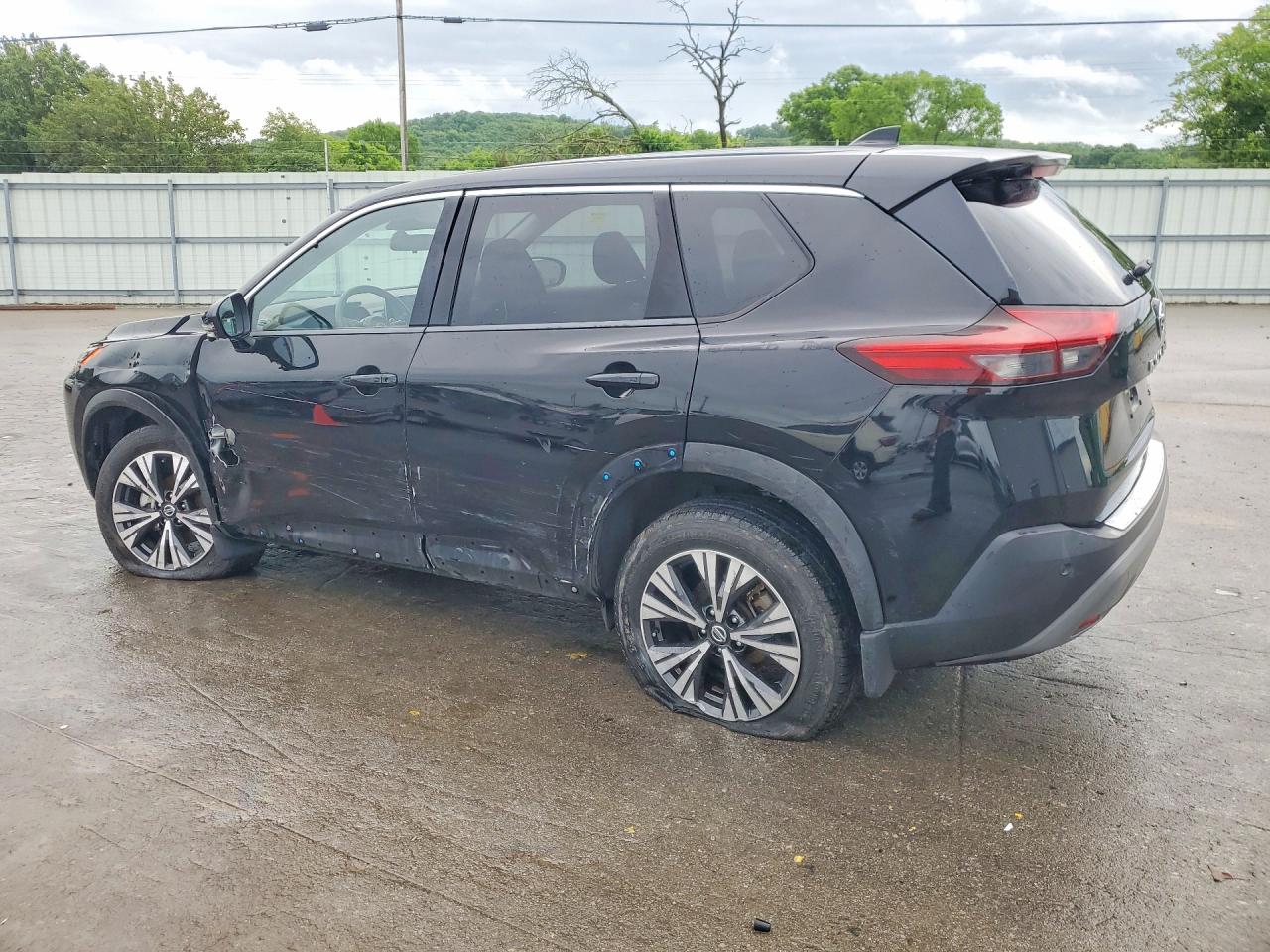 2021 NISSAN ROGUE SV photo 3